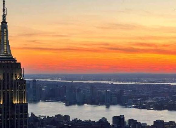 Микроавтобус с передовым дизайном, которой должен был сменить на конвейере устаревший 