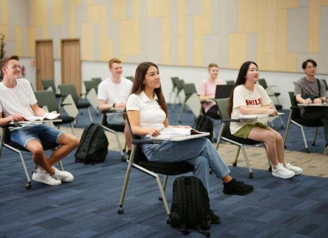 Европа, США или Азия: Где учиться и как выбрать?