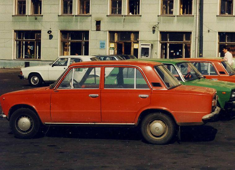 Почему распредвал в СССР воровали чаще, чем магнитолы? Как 800 инженерных изменений превратили хрупкий Fiat 124 в легендарную 